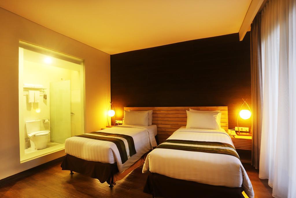 Grand Whiz Hotel Nusa Dua  Habitación foto